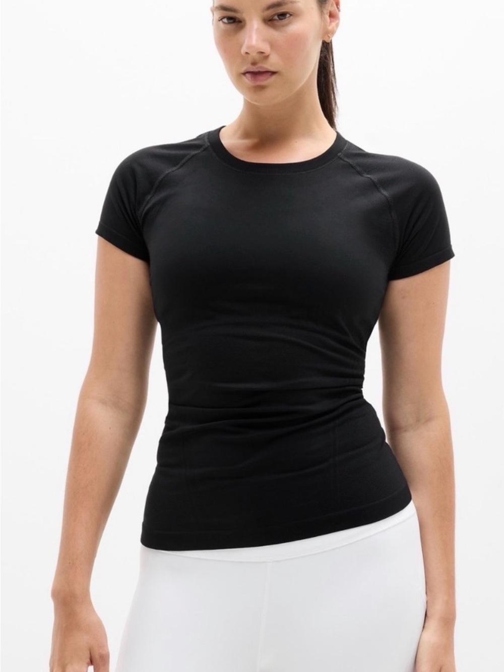 * Athleta Momentum Black Women's Short-Sleeve Tee SZ Medium * - Picture 1 of 9
